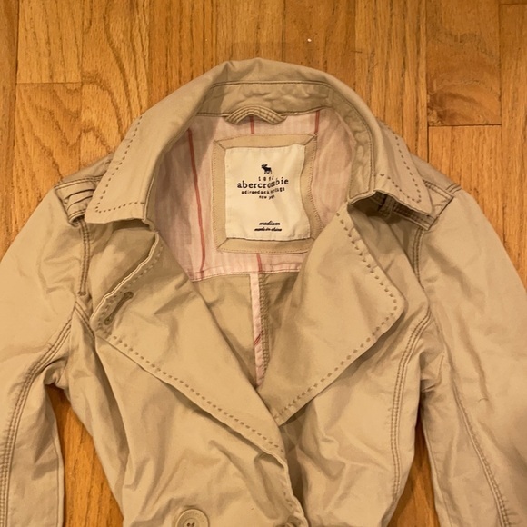 Abercrombie kids tan pea coat / trench coat - Picture 5 of 5